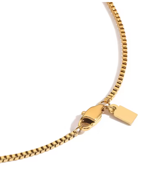 Box Necklace